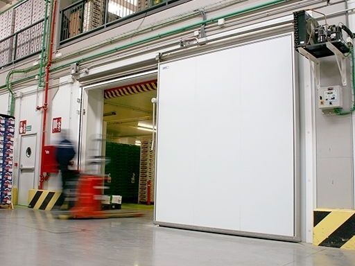 automatic-cold-room-doors-for-easy-access