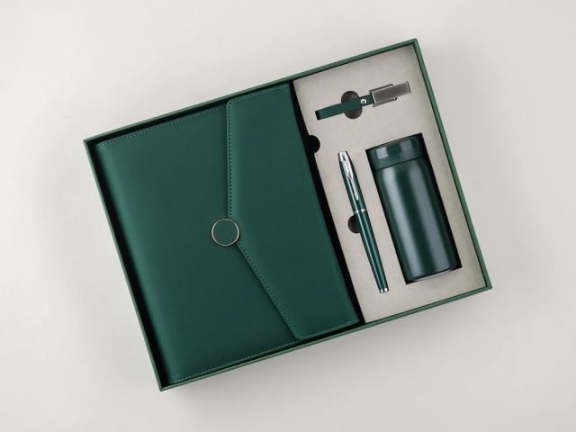 buy-corporate-gifts-for-employees-online-maven-gifts-jaipur