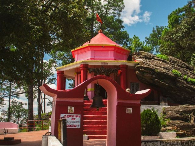 binsar-mahadev-temple-a-hidden-spiritual-gem-in-the-himalayas