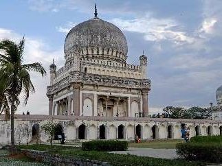 qutb-shahi-tombs