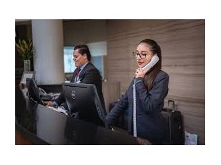we-are-hiring-receptionist-small-0