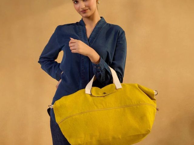 explore-womens-large-tote-bag-online