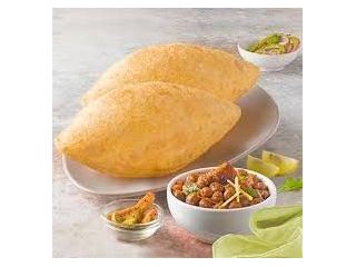 fresh-and-buttery-chole-bhature-small-0
