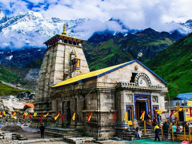 kedarnath-tour-by-tempo-traveller
