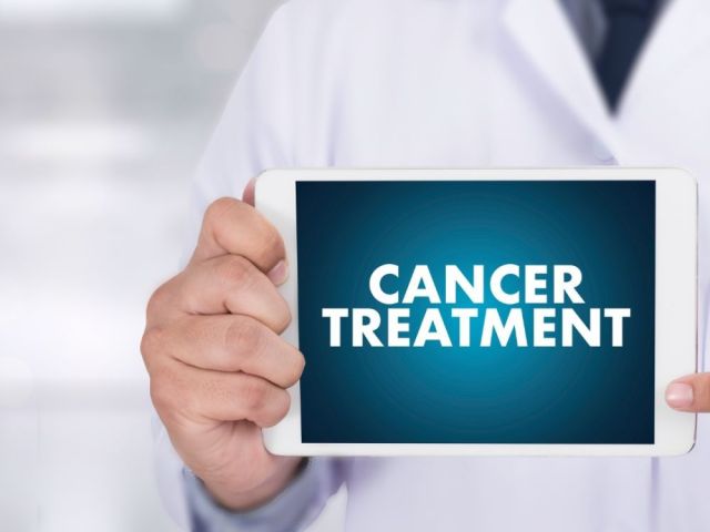 best-medical-oncologist-in-ahmedabad-for-patient-focused