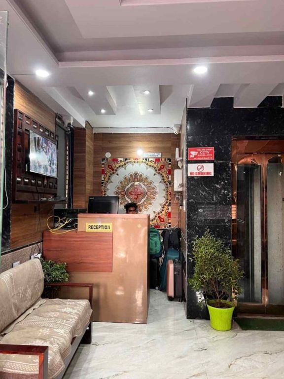 comfortable-stay-best-hotels-near-jaipur-railway-station-big-1