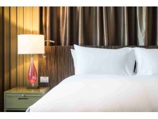 comfortable-stay-best-hotels-near-jaipur-railway-station-small-0