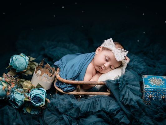 easy-way-to-find-new-born-photoshoot-in-mumbai-experts