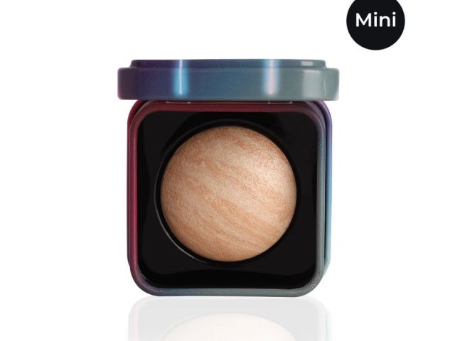buy-highlighter-online-for-radiant-glow