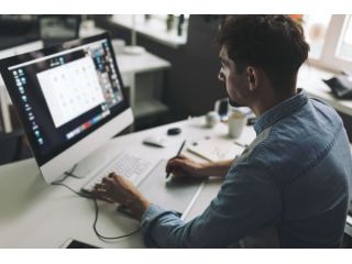 hire-designer-for-modern-professional-designs-small-0