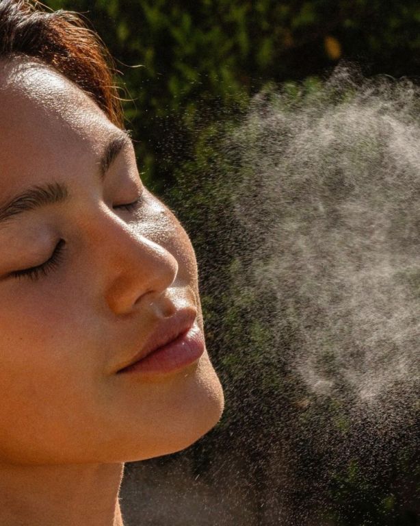natural-jasmine-face-mist-big-0