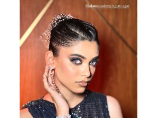 lakme-academy-lajpat-nagar-bridal-makeup-course-in-lajpat-nagar-small-0