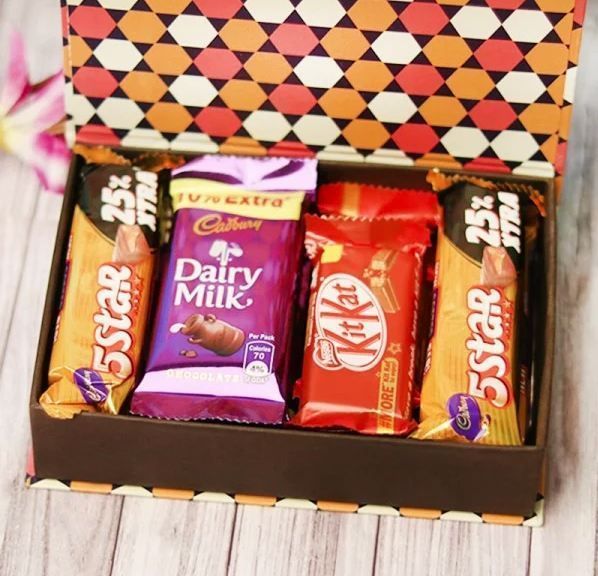 order-chocolates-gifts-for-her-from-oyegifts-same-day-delivery-big-2