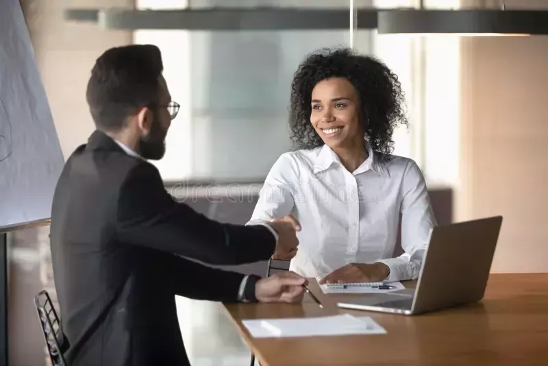 we-are-hiring-relationship-executive-big-1
