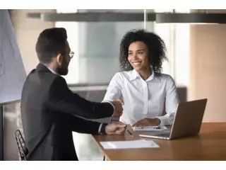 we-are-hiring-relationship-executive-small-1