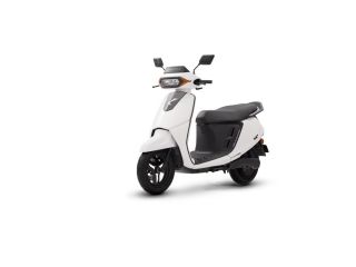 kinetic-ev-smart-electric-scooters-built-for-indian-roads-small-1