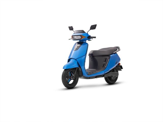 kinetic-ev-smart-electric-scooters-built-for-indian-roads