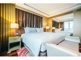 couple-friendly-hotels-in-udaipur-for-a-romantic-stay-small-0