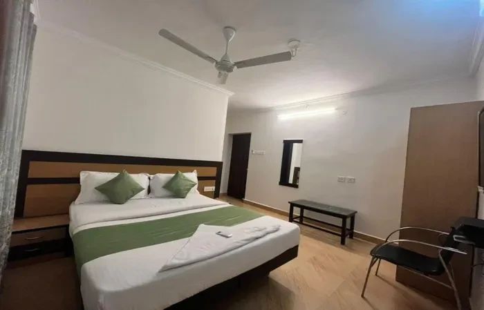 safe-and-comfortable-couple-friendly-hotels-in-chennai-big-0