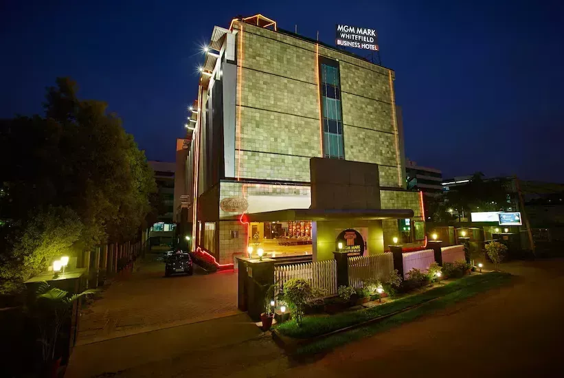 hotels-in-gurugram-book-comfortable-affordable-stays-big-0