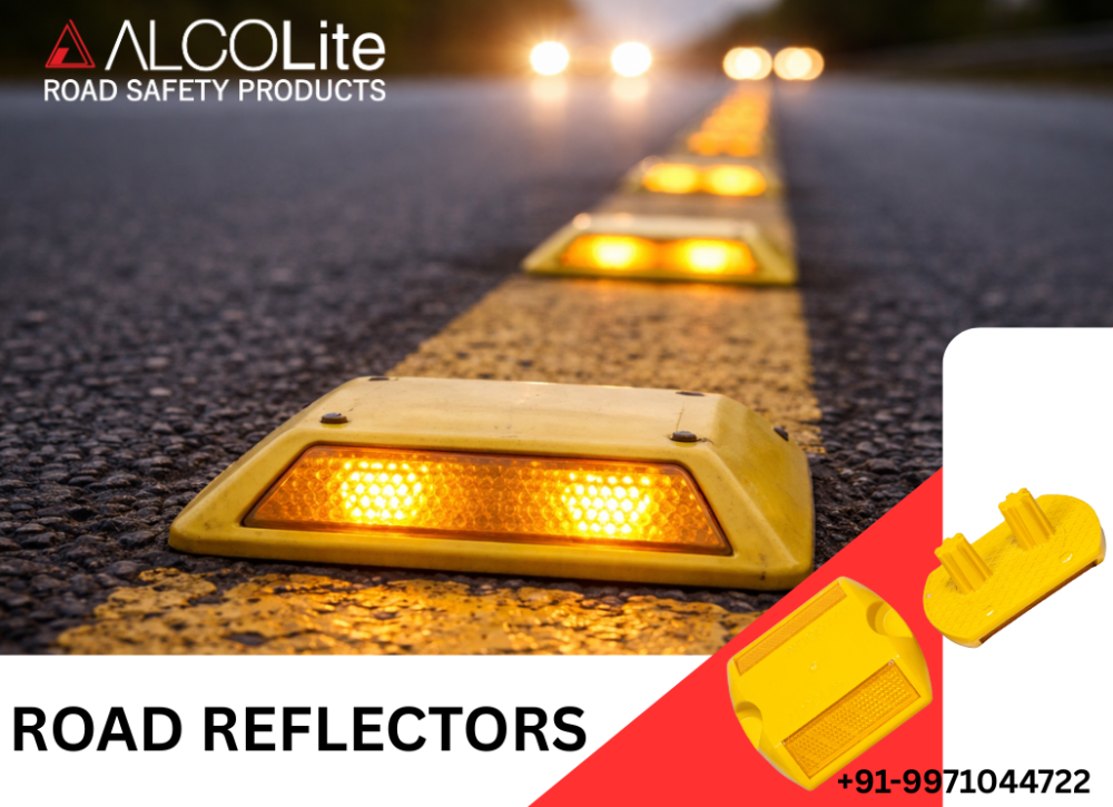 smart-road-reflectors-for-clear-visibility-accident-prevention-big-0