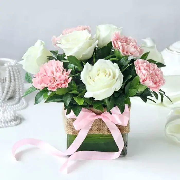 online-flower-bouquet-delivery-in-gurgaon-from-oyegifts-big-1