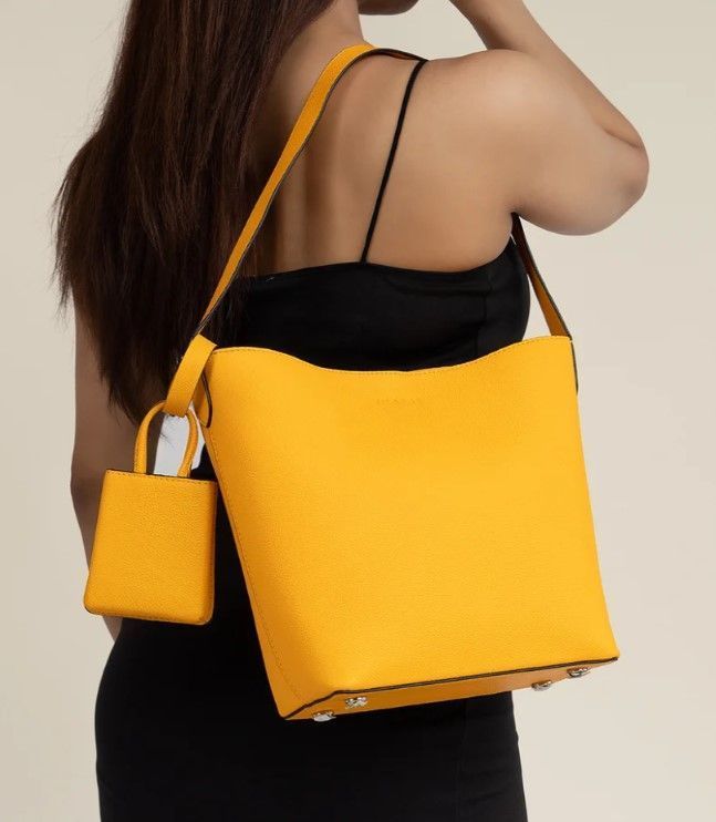 womens-tote-bags-stylish-womens-leather-tote-bag-collection-big-0