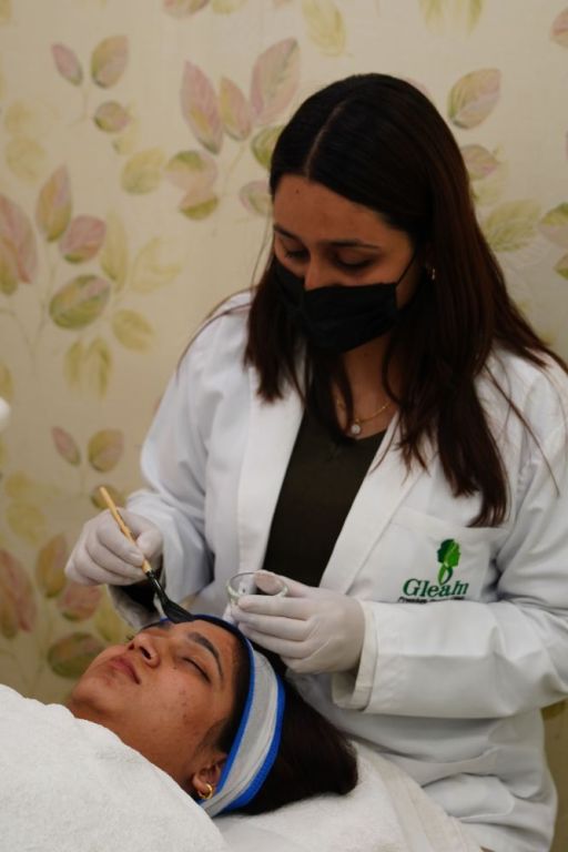 skin-doctor-in-dehradun-gleam-premium-derma-clinic-big-0