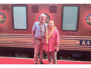 palace-on-wheels-luxury-train-journey-small-0