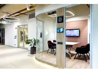 coworking-space-in-delhi-flexible-offices-in-prime-locations-small-4