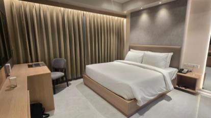 comfortable-safe-couple-friendly-hotels-in-delhi-big-1