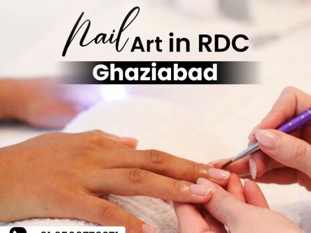 nail-art-in-rdc-ghaziabad-for-trendy-and-stylish-nails