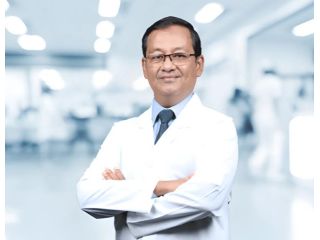 dr-amit-d-goswami-surgeon-small-1