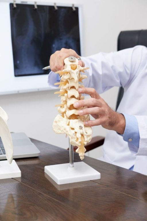 the-best-orthopaedic-doctor-in-indore-visit-v-one-hospital-big-0