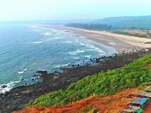 top-beaches-in-maharashtra-for-a-coastal-getaway