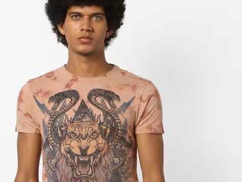 slim-fit-graphic-print-crew-neck-t-shirt