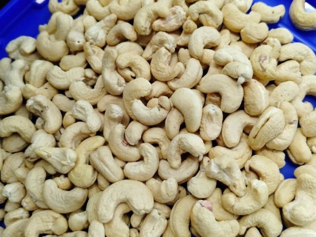 wholesaler-distributor-in-cashew-nuts-at-delhi-narela