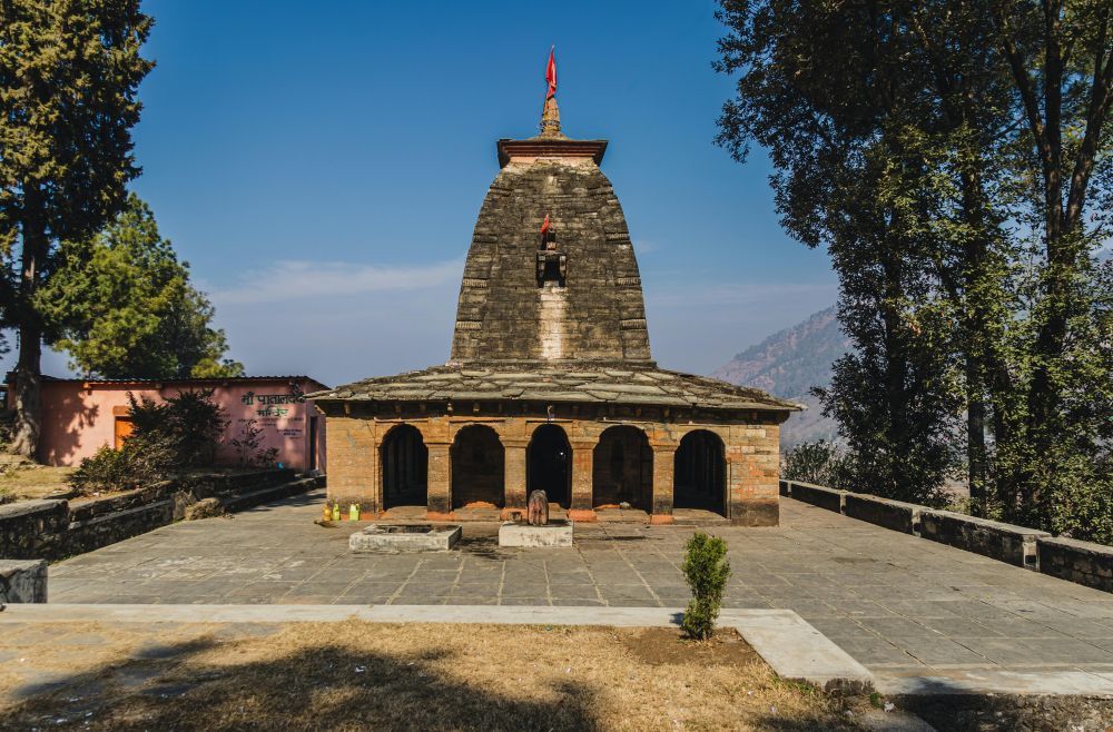 patal-bhuvneshwar-a-journey-into-the-subterranean-realm-of-gods-big-0