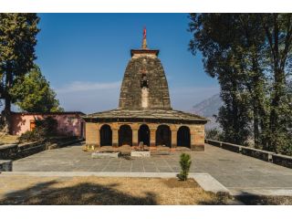patal-bhuvneshwar-a-journey-into-the-subterranean-realm-of-gods-small-0
