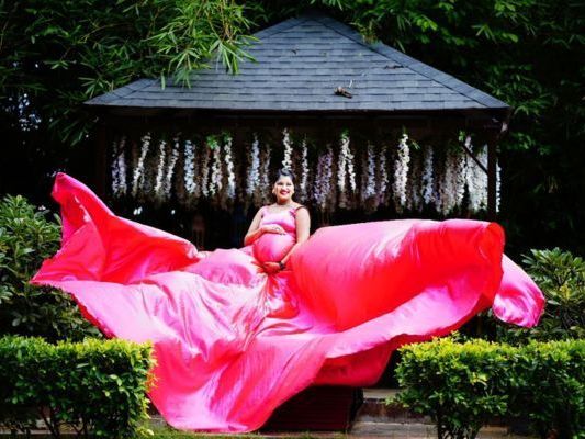 find-suitable-maternity-photographers-in-bangalore-easily