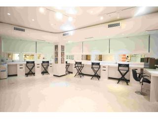 professional-makeup-artist-course-in-mumbai-small-0