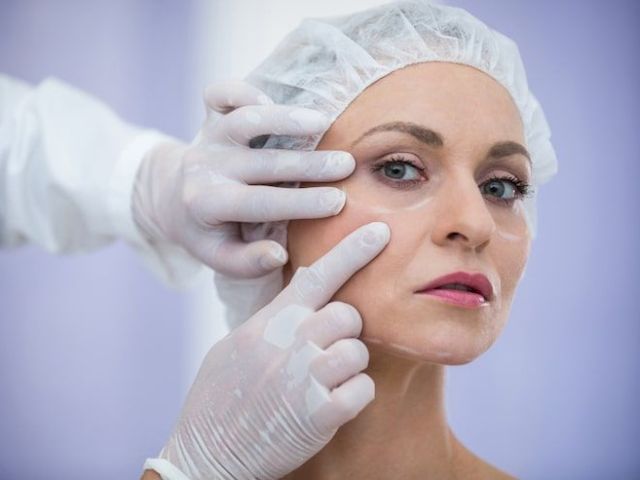 leading-plastic-surgery-hospital-in-gandhinagar
