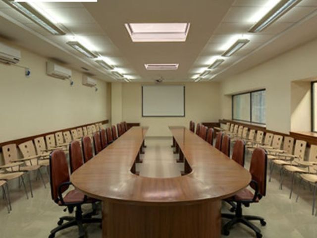 reliable-hospital-interior-contractor-delhi