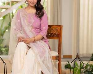 shop-premium-ethnic-wear-for-women-online-juniper-fashion