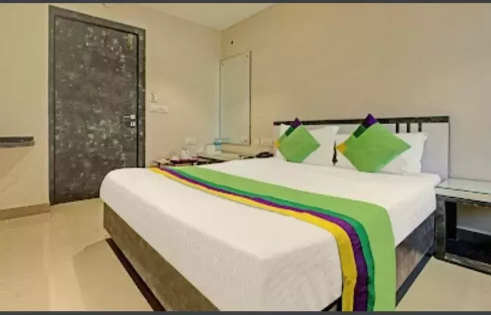 couple-friendly-hotels-in-udaipur-for-a-safe-comfortable-stay-big-0