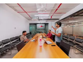 smart-coworking-space-in-indore-for-startups-professionals-small-4