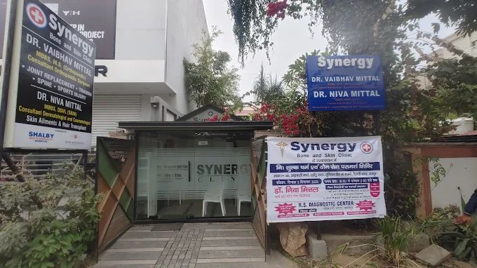 dr-vaibhav-mittal-orthopedic-big-0