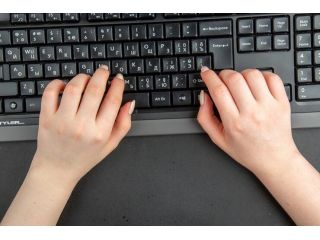 fast-finger-typing-test-for-performance-tracking-and-growth-small-0