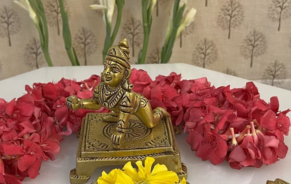 buy-premium-brass-krishna-statue-for-home-temple-yathashilpam-big-0