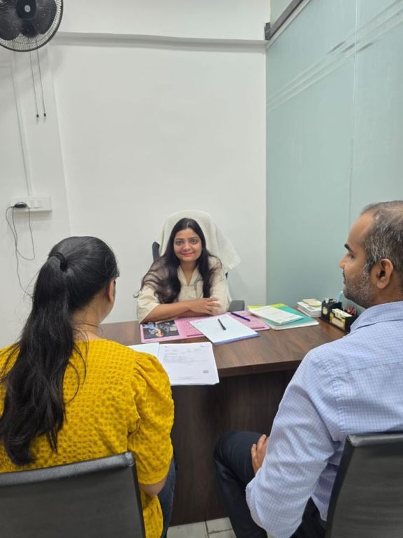 obstetrician-in-ravet-dr-meenal-warade-big-0